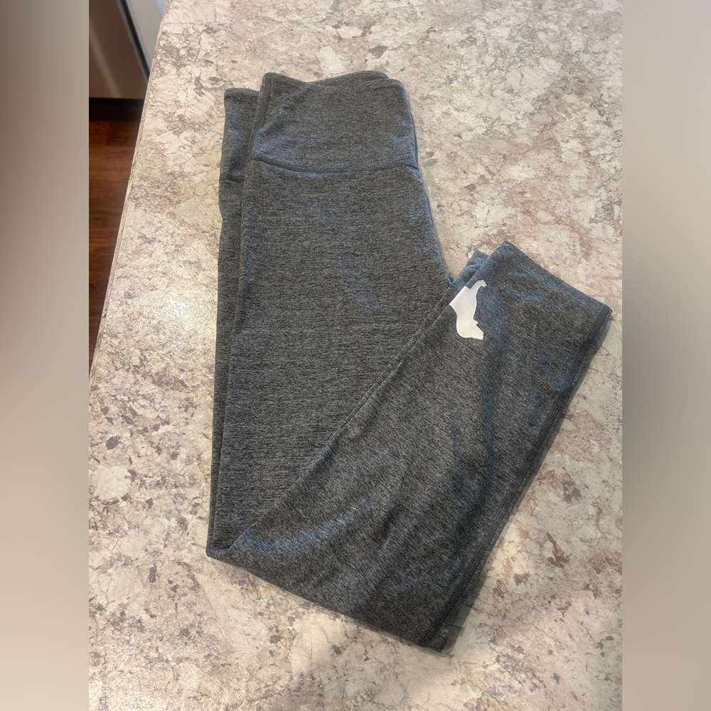 VS PINK Cozy Leggings Dog Logo NWOT Large